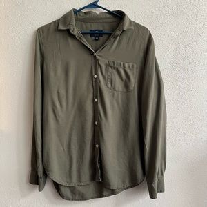 American Eagle Green Top Women’s M